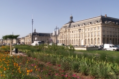 Le Palais de la Bourse de jour / The Palais de la Bourse by day