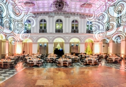 Hall de la Bourse avec piste de danse