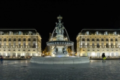 Le Palais de la Bourse de nuit / The Palais de la Bourse by night