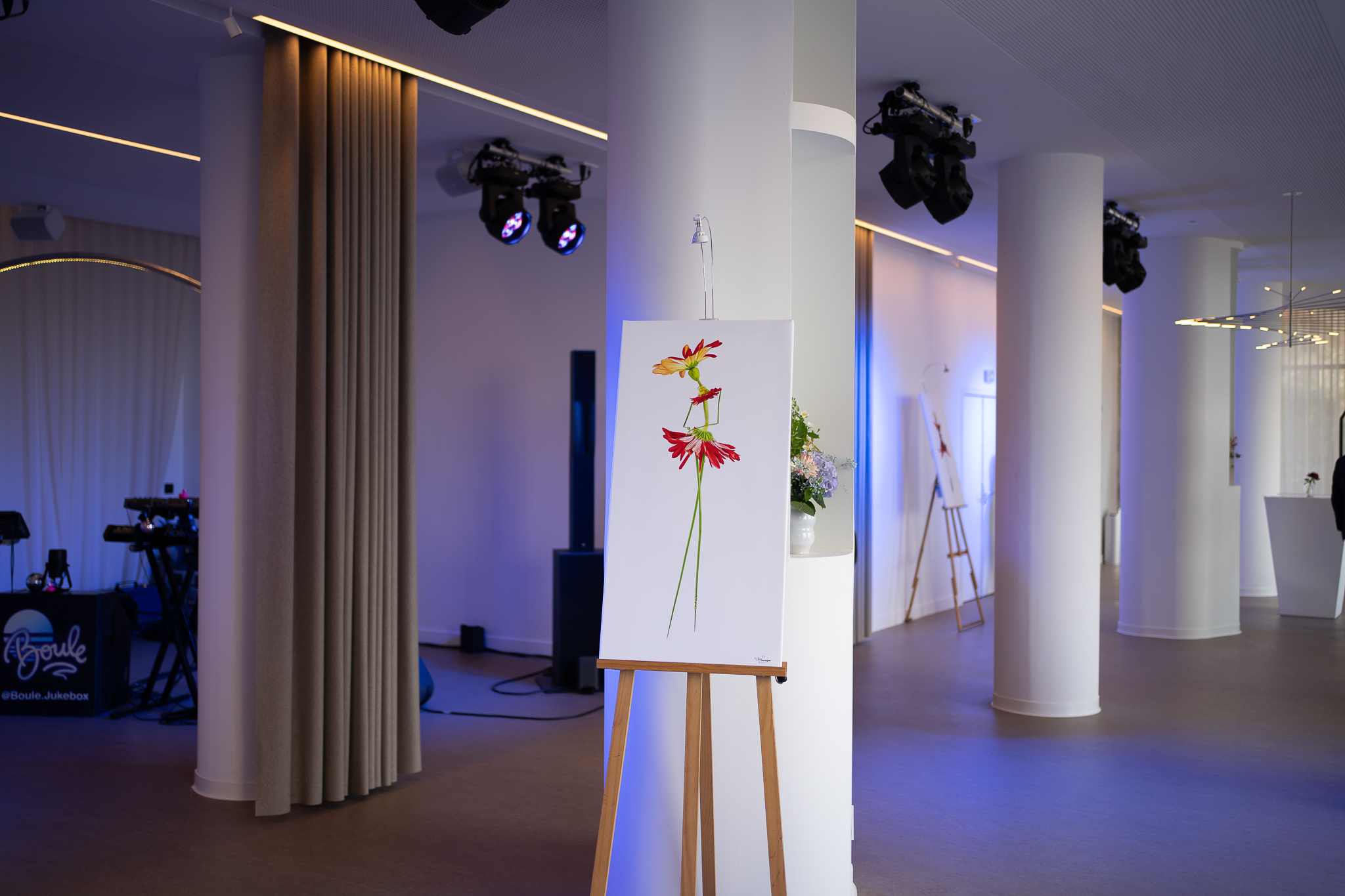 Espace Miroir d’eau / Miroir d’eau Area